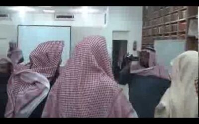 زيارة سماحة المفتي الشيخ عبدالعزيز ال الشيخ لمكتبة الشيخ عبدالله العقيل رحمه الله